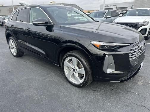 2025 Audi Q5 Premium Plus TFSI quattro S tronic