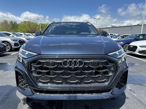 2025 Audi Q8 55 Premium Plus
