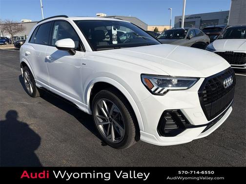 2025 Audi Q3 Premium 45 TFSI S line quattro Tiptronic