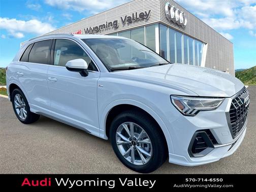 2025 Audi Q3 Premium 45 TFSI S line quattro Tiptronic