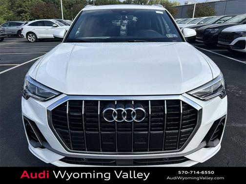 2025 Audi Q3 Premium 45 TFSI S line quattro Tiptronic