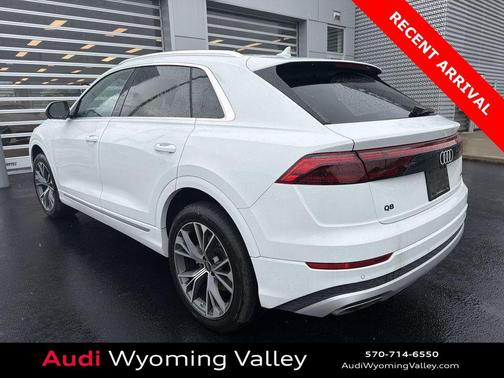 Glacier White Metallic 2026 Audi Q8 55 Premium