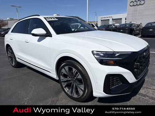 Glacier White Metallic 2025 Audi Q8 55 Premium Plus