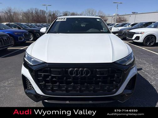 Glacier White Metallic 2025 Audi Q8 55 Premium Plus