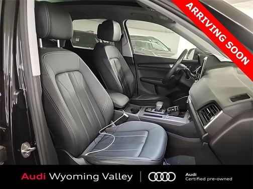 2023 Audi Q5 45 S line Premium