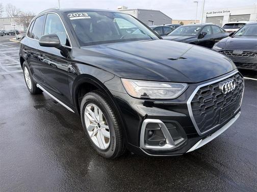 2023 Audi Q5 45 S line Premium