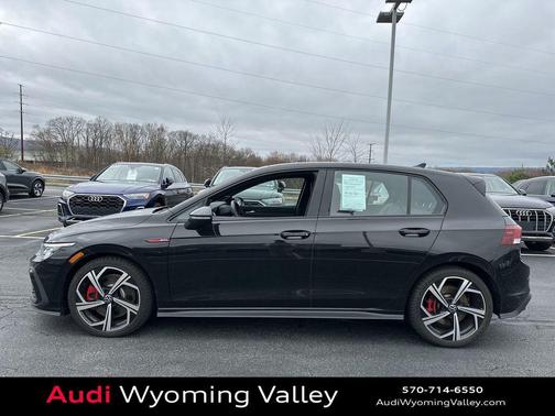 2024 Volkswagen Golf GTI 2.0T SE DSG