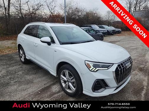 2022 Audi Q3 45 S line Premium Plus