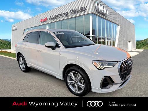 2022 Audi Q3 45 S line Premium Plus