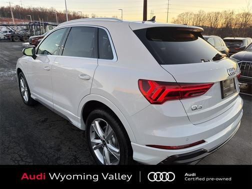 2022 Audi Q3 45 S line Premium Plus