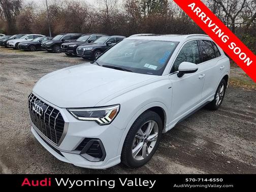 2022 Audi Q3 45 S line Premium Plus