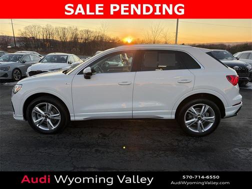 2022 Audi Q3 45 S line Premium Plus