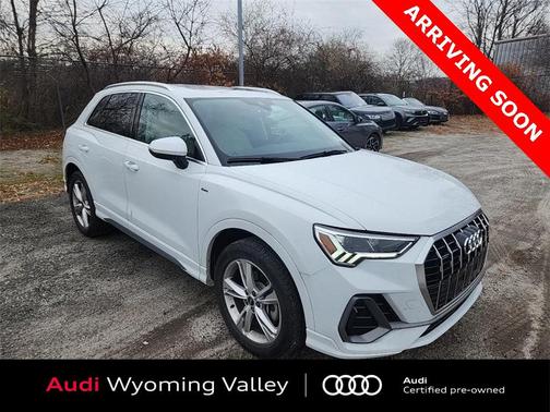 2022 Audi Q3 45 S line Premium Plus