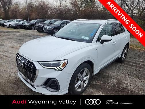 2022 Audi Q3 45 S line Premium Plus