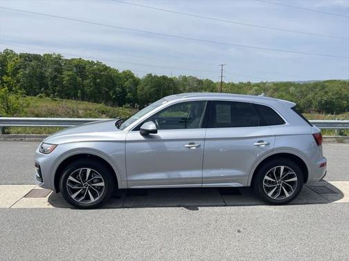 Florett Silver Metallic 2021 Audi Q5 45 Premium Plus