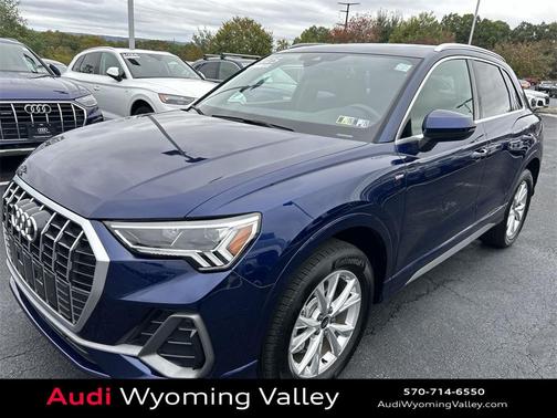 2025 Audi Q3 Premium 45 TFSI S line quattro Tiptronic