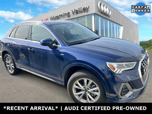 2025 Audi Q3 Premium 45 TFSI S line quattro Tiptronic