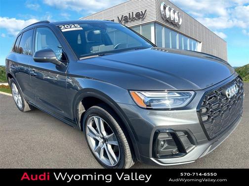 2025 Audi Q5 45 S line Premium