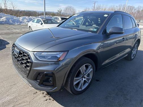 2025 Audi Q5 45 S line Premium