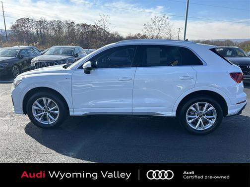 2023 Audi Q3 Premium 45 TFSI S line quattro Tiptronic