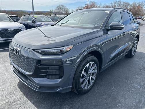 2025 Audi Q6 e-tron Premium Plus quattro