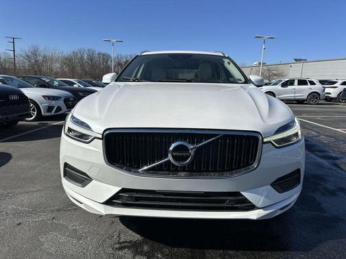 2019 Volvo XC60 T5 Momentum