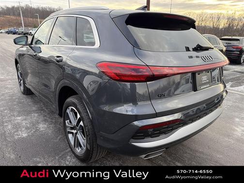 2025 Audi Q5 Premium TFSI quattro S tronic