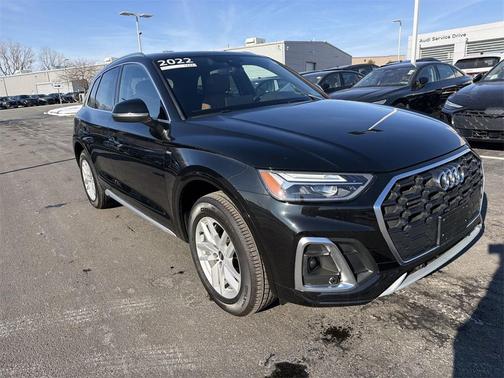 2022 Audi Q5 45 S line Premium