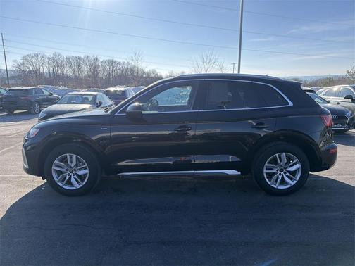 2022 Audi Q5 45 S line Premium