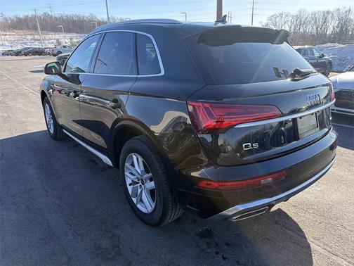2022 Audi Q5 45 S line Premium