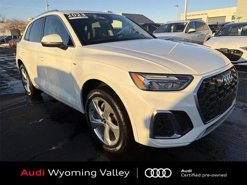 2023 Audi Q5 45 S line Premium Plus