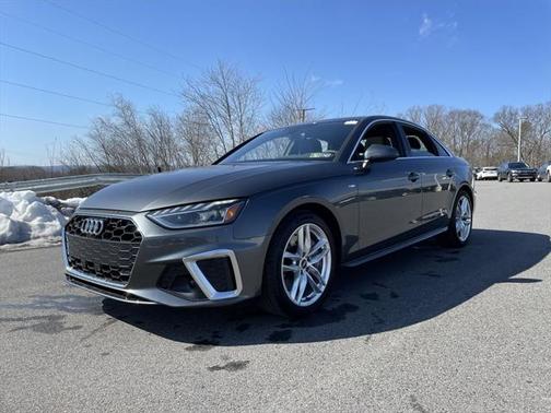 2022 Audi A4 45 S line Premium Plus