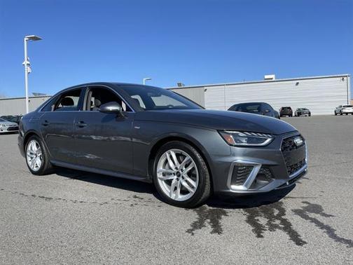 2022 Audi A4 45 S line Premium Plus