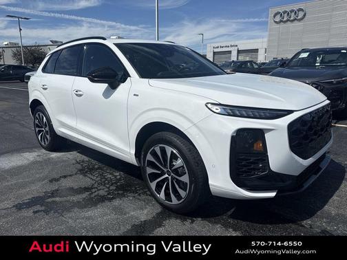 Glacier White Metallic 2026 Audi Q3 TFSI quattro S tronic