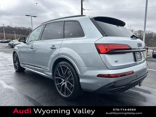 2025 Audi Q7 55 Premium Plus