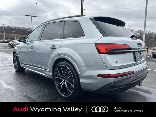 2025 Audi Q7 55 Premium Plus