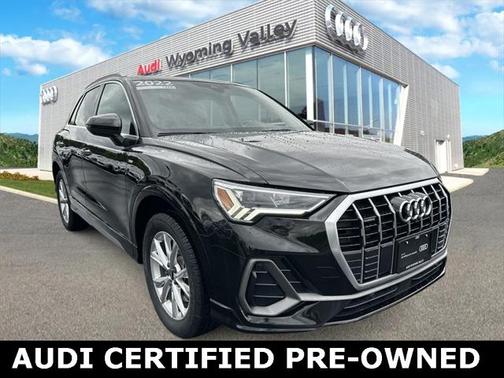 2022 Audi Q3 45 S line Premium Plus