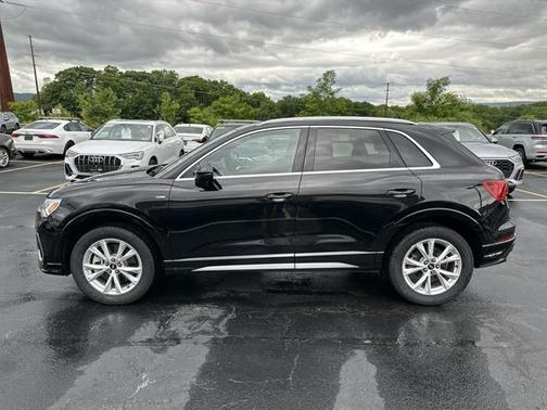 2022 Audi Q3 45 S line Premium Plus