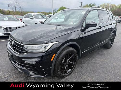 Deep Black 2023 Volkswagen Tiguan 2.0T SE R-Line Black 4MOTION
