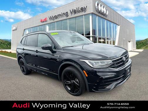Deep Black 2023 Volkswagen Tiguan 2.0T SE R-Line Black 4MOTION