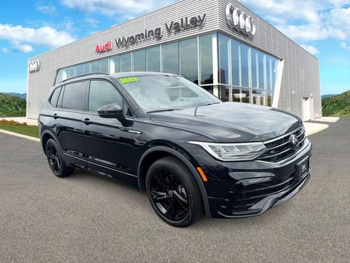 Deep Black 2023 Volkswagen Tiguan 2.0T SE R-Line Black 4MOTION