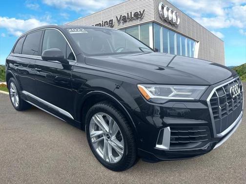 2022 Audi Q7 55 Premium Plus
