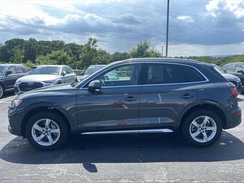 2024 Audi Q5 40 Premium