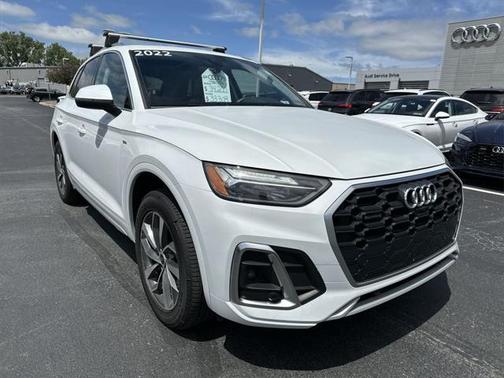 2022 Audi Q5 45 S line Premium Plus