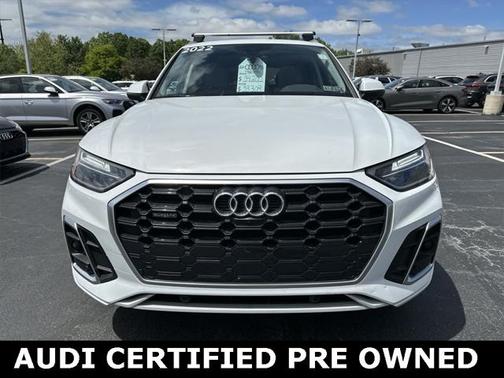 2022 Audi Q5 45 S line Premium Plus