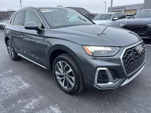 2022 Audi Q5 45 S line Premium Plus