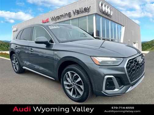 2022 Audi Q5 45 S line Premium Plus
