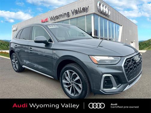 2022 Audi Q5 45 S line Premium Plus