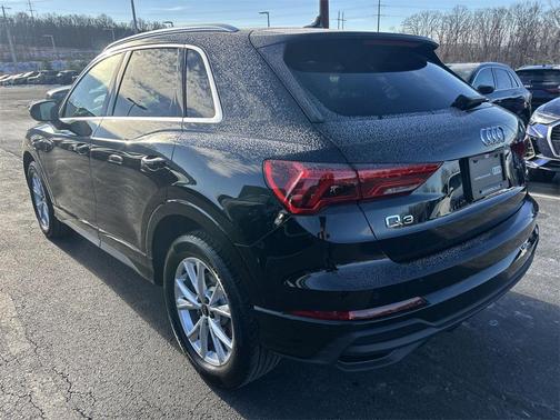 2023 Audi Q3 Premium 45 TFSI S line quattro Tiptronic