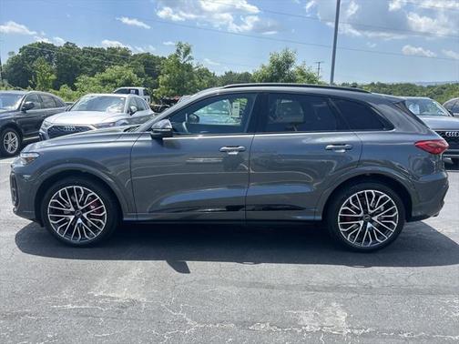 2025 Audi SQ5 3.0T Premium Plus